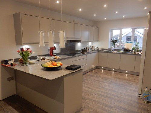 kitchen 4x.jpg